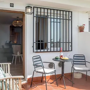 https://arce-11-torrecilla-beach-casasol.hotelsinnerja.org